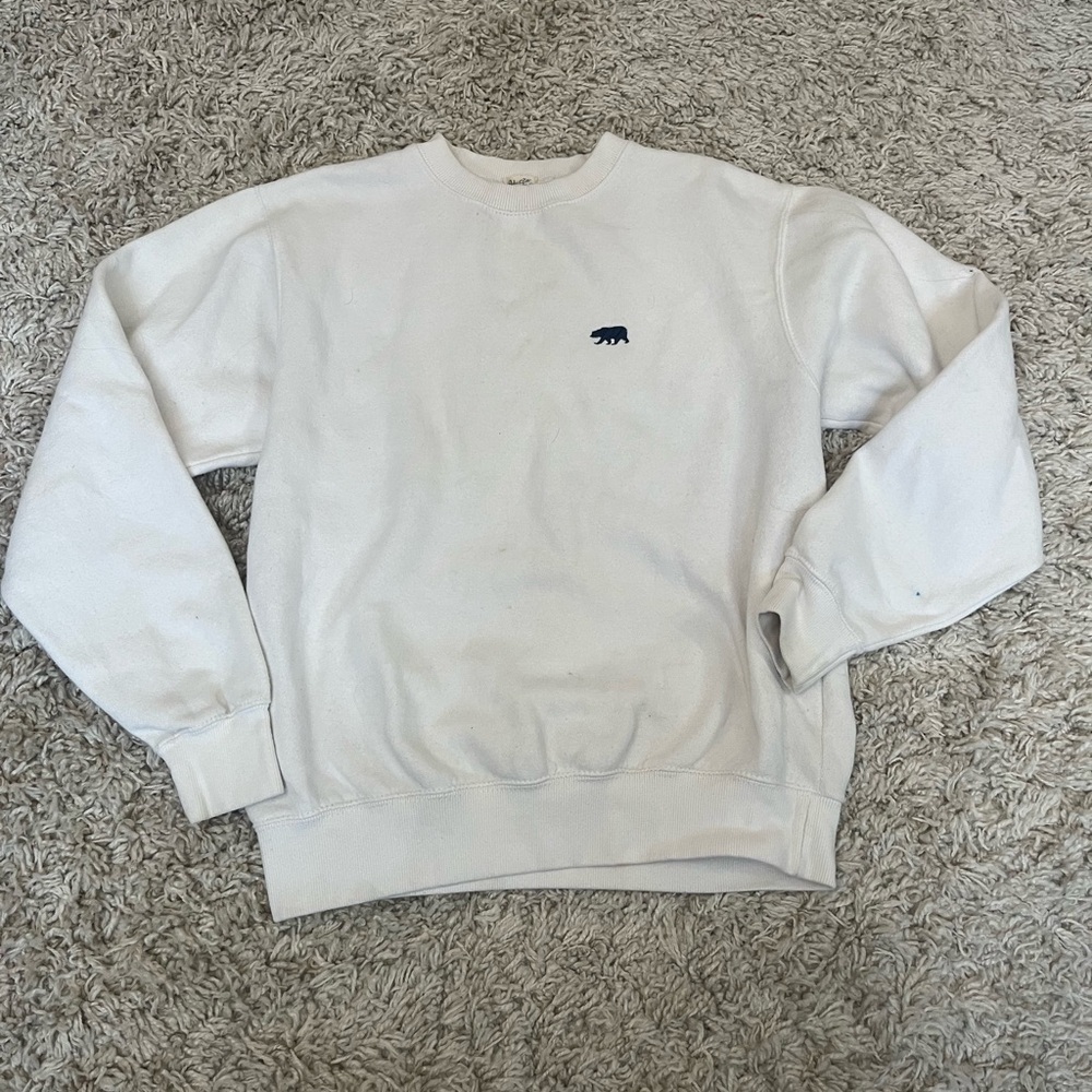 White brandy Melville John galt bear crew neck! Size medium to small